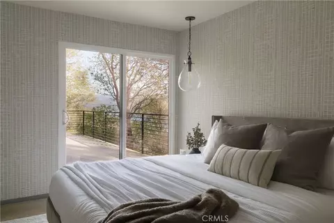 Bedroom - 27463 Alpen, Lake Arrowhead, CA 92352 photo 2 of 10
