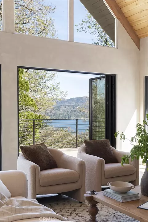 Living - 27463 Alpen, Lake Arrowhead, CA 92352 photo 3 of 7