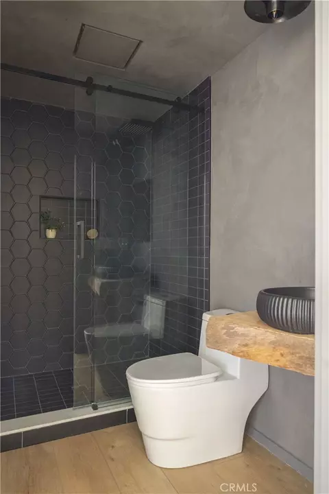 Bath - 27463 Alpen, Lake Arrowhead, CA 92352 photo 11 of 11