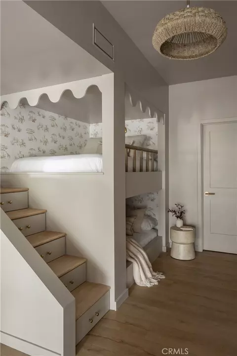 Bedroom - 27463 Alpen, Lake Arrowhead, CA 92352 photo 8 of 10
