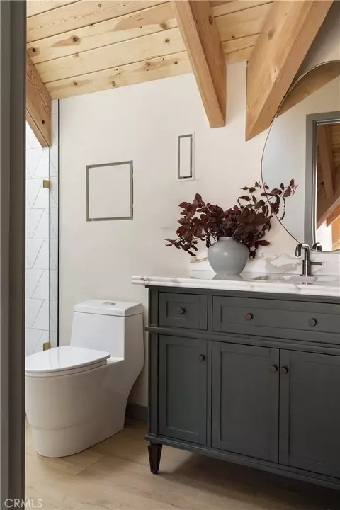 Bath - 27463 Alpen, Lake Arrowhead, CA 92352 photo 5 of 11