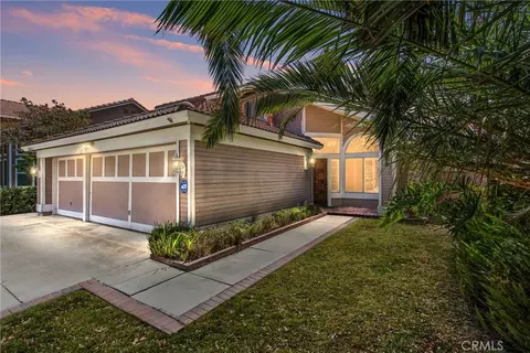 2652 Presidio Cir, Corona, CA 92879