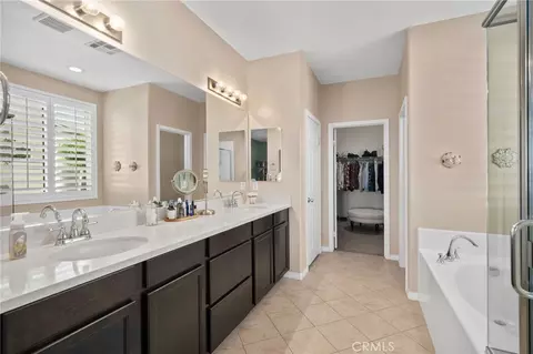 Entry Way - 31757 Dove Ct, Yucaipa, CA 92399 photo 4 of 5