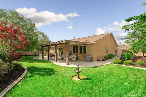 Exterior - 31757 Dove Ct, Yucaipa, CA 92399 photo 2 of 8