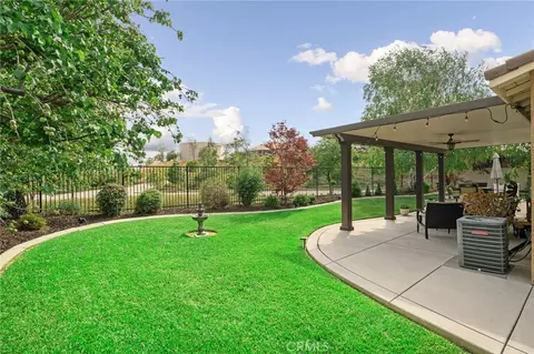 Exterior - 31757 Dove Ct, Yucaipa, CA 92399 photo 3 of 8