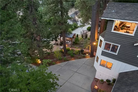 Exterior - 469 Golf Course Rd, Lake Arrowhead, CA 92352 photo 12 of 26