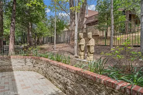 Exterior - 469 Golf Course Rd, Lake Arrowhead, CA 92352 photo 25 of 26