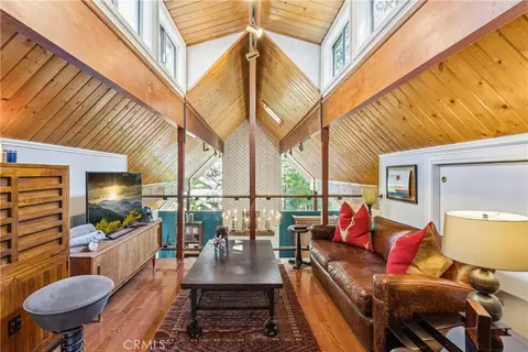 Living - 469 Golf Course Rd, Lake Arrowhead, CA 92352 photo 6 of 8