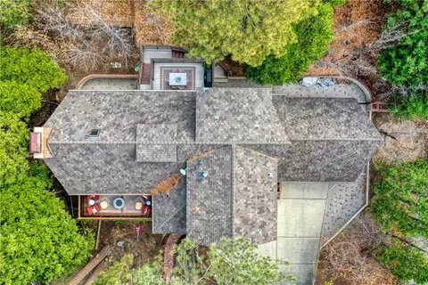 View/Area - 469 Golf Course Rd, Lake Arrowhead, CA 92352 photo 2 of 2