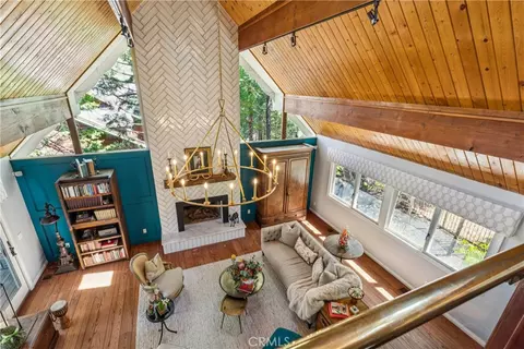 Living - 469 Golf Course Rd, Lake Arrowhead, CA 92352 photo 8 of 8