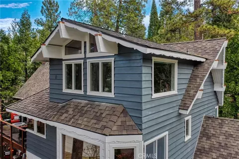 Exterior - 469 Golf Course Rd, Lake Arrowhead, CA 92352 photo 11 of 26