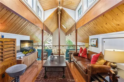 Living - 469 Golf Course Rd, Lake Arrowhead, CA 92352 photo 6 of 8