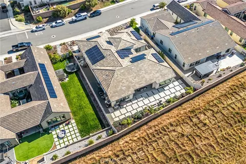 View/Area - 1388 Melstone, Beaumont, CA 92223 photo 7 of 9