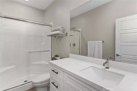 Bath - 1388 Melstone, Beaumont, CA 92223 photo 4 of 4