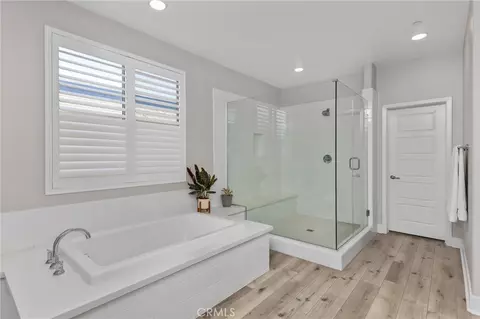 Bath - 1388 Melstone, Beaumont, CA 92223 photo 2 of 4