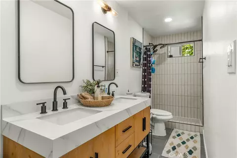 Bath - 2055 E Nord, Compton, CA 90222 photo 1 of 3