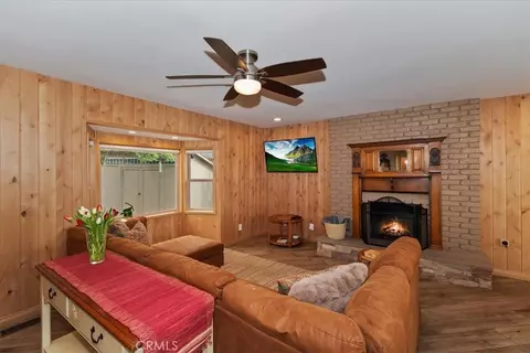 Living - 222 Eagle, Big Bear Lake, CA 92315 photo 1 of 2