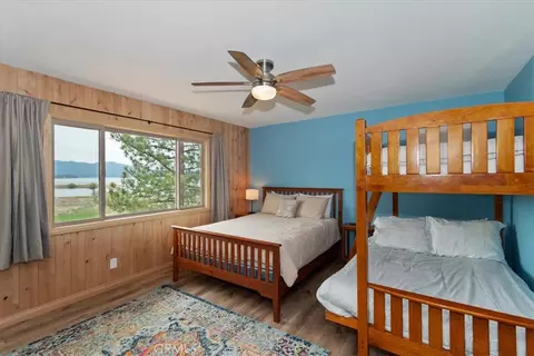 Bedroom - 222 Eagle, Big Bear Lake, CA 92315 photo 4 of 5