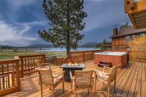 Exterior - 222 Eagle, Big Bear Lake, CA 92315 photo 7 of 13