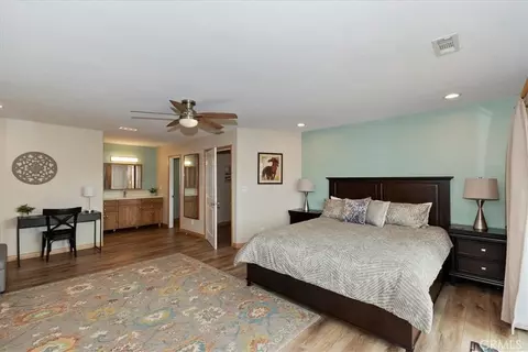 Bedroom - 222 Eagle, Big Bear Lake, CA 92315 photo 2 of 5