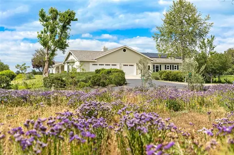 Exterior - 820 Santa Fe Highlands Dr, Ramona, CA 92065 photo 2 of 14