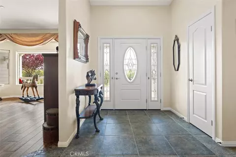 Entry Way - 820 Santa Fe Highlands Dr, Ramona, CA 92065 photo 2 of 4