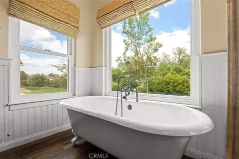 Bath - 820 Santa Fe Highlands Dr, Ramona, CA 92065 photo 2 of 4