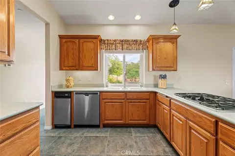 Kitchen - 820 Santa Fe Highlands Dr, Ramona, CA 92065 photo 3 of 4