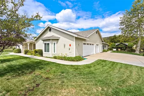 Exterior - 820 Santa Fe Highlands Dr, Ramona, CA 92065 photo 6 of 14