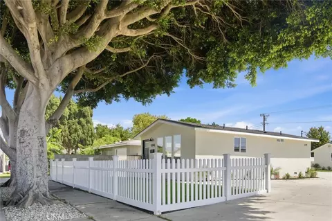 12138 Wright Rd, Lynwood, CA 90262