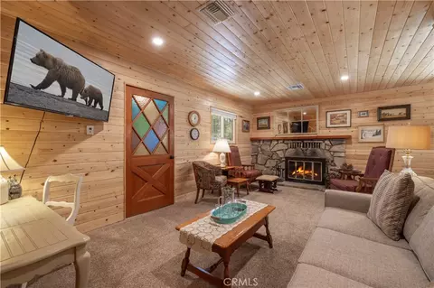 Living - 924 Michael, Big Bear City, CA 92314 photo 1 of 3