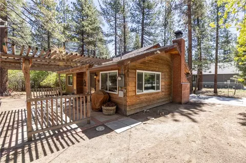Exterior - 924 Michael, Big Bear City, CA 92314 photo 2 of 6