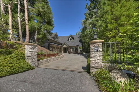 757 Nadelhorn Dr, Lake Arrowhead, CA 92352