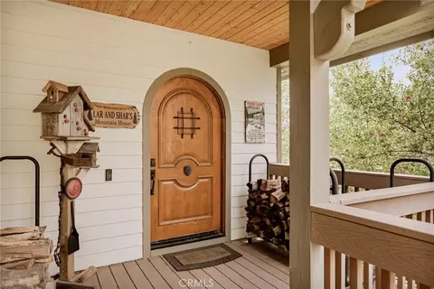 Entry Way - 865 Marin, Lake Arrowhead, CA 92352 photo 1 of 1