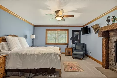 Bedroom - 865 Marin, Lake Arrowhead, CA 92352 photo 4 of 7