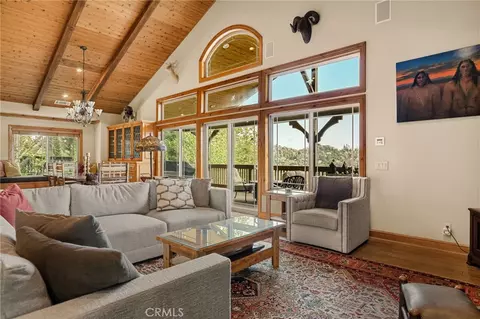 Living - 865 Marin, Lake Arrowhead, CA 92352 photo 1 of 4