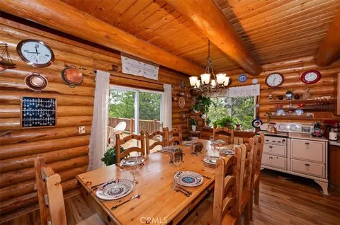 Dining - 2489 Spring Oak, Running Springs, CA 92382 photo 1 of 2