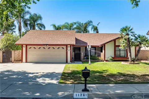 11261 Wayfield Rd, Riverside, CA 92505