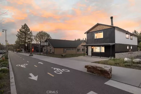 42692 Moonridge Rd, Big Bear Lake, CA 92315