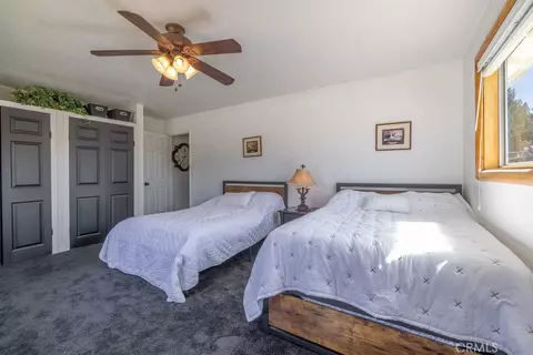 Bedroom - 42692 Moonridge Rd, Big Bear Lake, CA 92315 photo 5 of 11