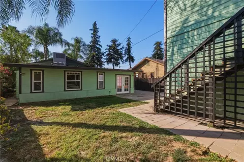 Exterior - 1132 E Citrus Ave, Redlands, CA 92374 photo 10 of 11