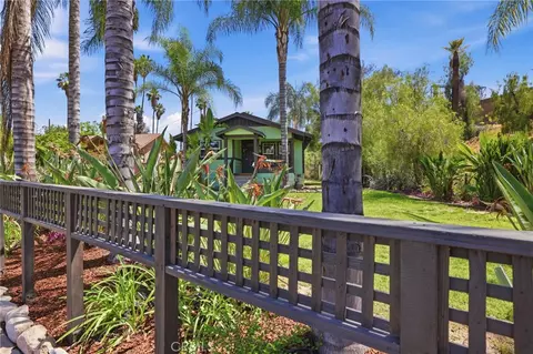 Exterior - 1132 E Citrus Ave, Redlands, CA 92374 photo 10 of 13