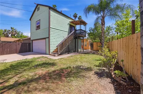 Exterior - 1132 E Citrus Ave, Redlands, CA 92374 photo 5 of 13