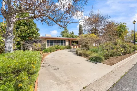 Exterior - 1965 Prince Albert, Riverside, CA 92507 photo 4 of 11