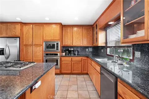 Kitchen - 1965 Prince Albert, Riverside, CA 92507 photo 2 of 4