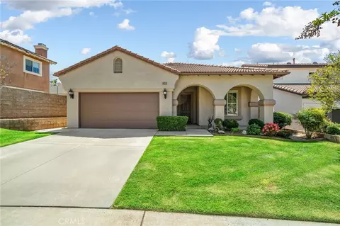 34213 Lake Breeze Dr, Yucaipa, CA 92399
