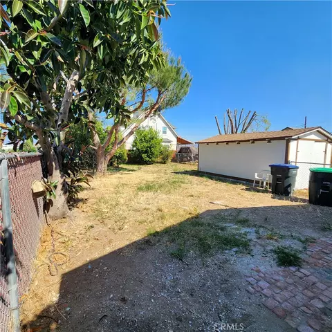 Exterior - 390 N 4th St, Colton, CA 92324 photo 11 of 15