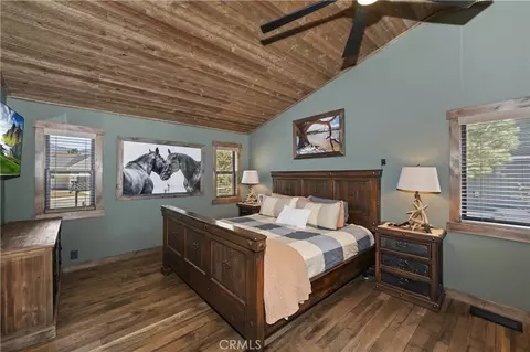 Bedroom - 41940 Centre Ct, Big Bear Lake, CA 92315 photo 1 of 10