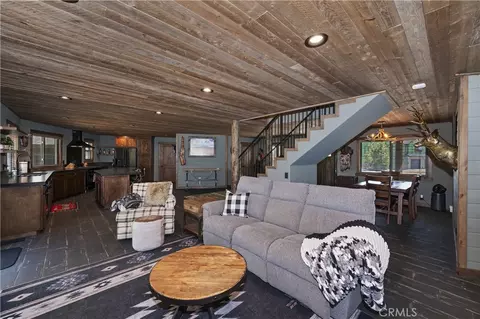 Living - 41940 Centre Ct, Big Bear Lake, CA 92315 photo 3 of 6