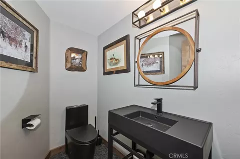 Bath - 41940 Centre Ct, Big Bear Lake, CA 92315 photo 1 of 5